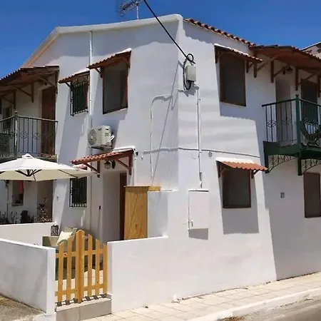 Nikόla's House Holiday home Mourniai