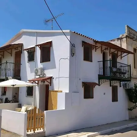 Nikόla's House * Mourniai