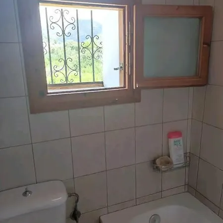 Holiday home Nikόla's House *